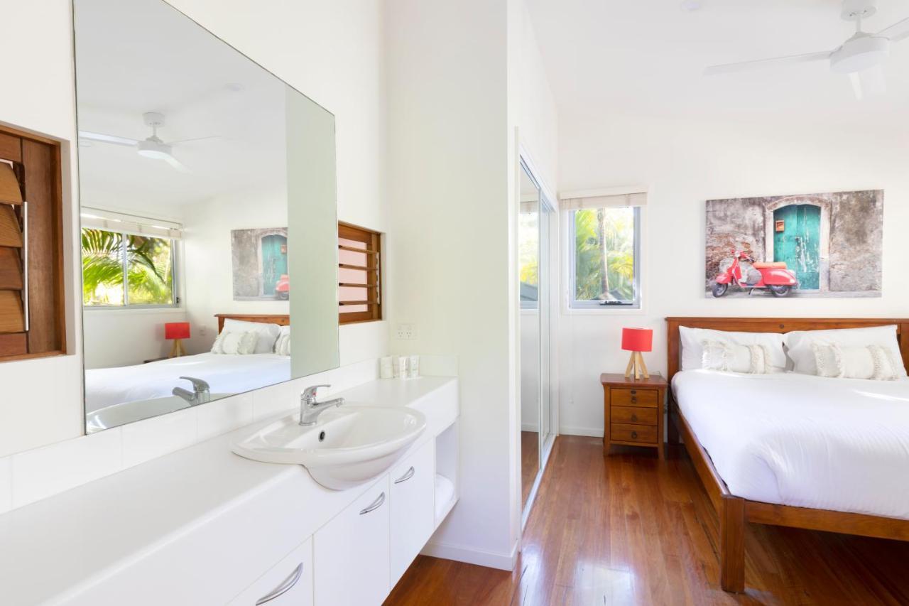 Mobys Beachside Retreat Blueys Beach Ngoại thất bức ảnh