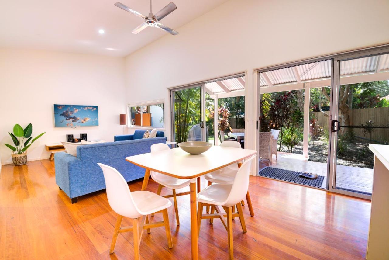Mobys Beachside Retreat Blueys Beach Ngoại thất bức ảnh